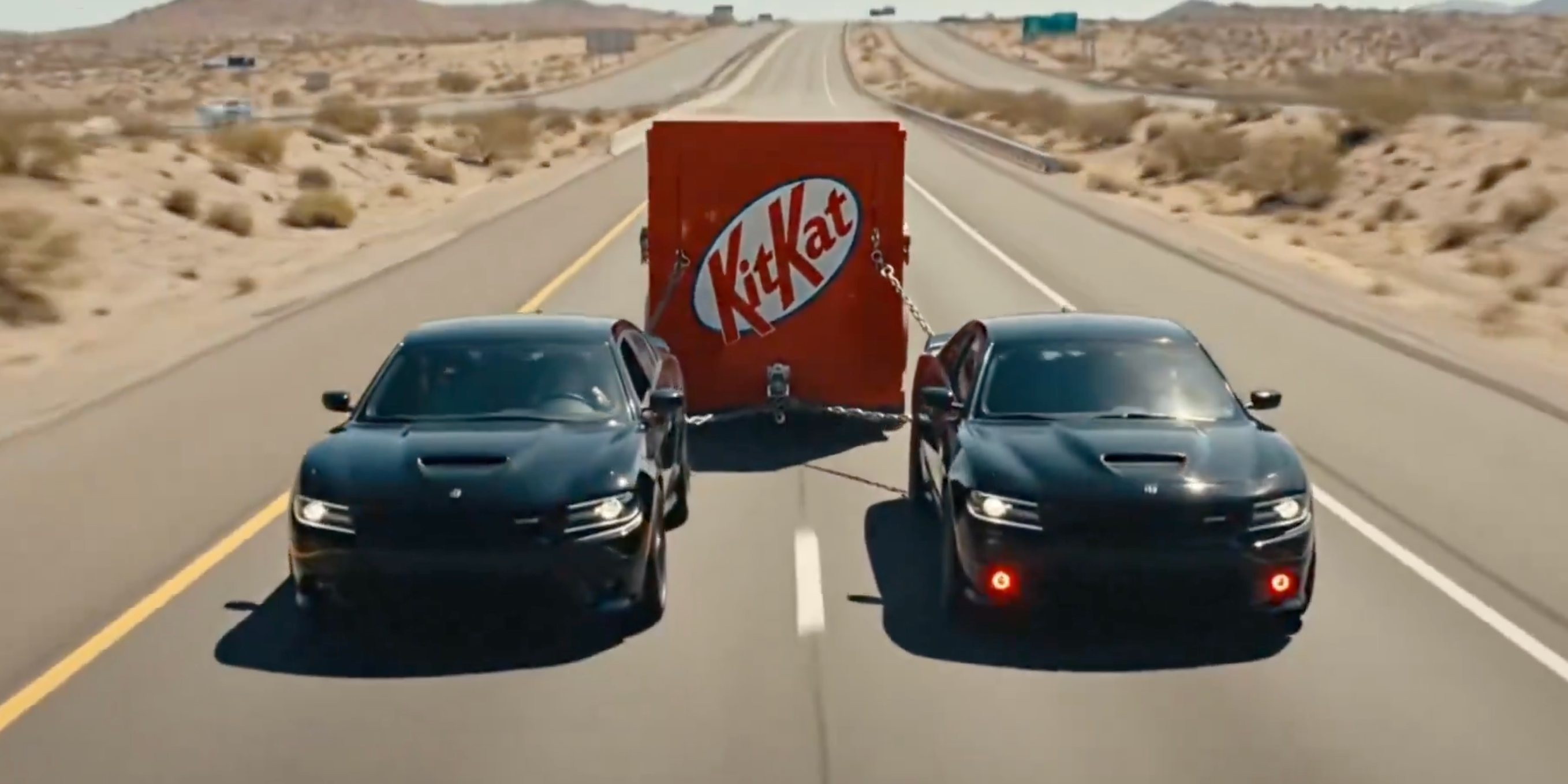 Кража 12 тонн батончиков KitKat стала новым мемом в стиле «мы тут ни при чём» Кража 12 тонн батончиков KitKat стала новым мемом в стиле «мы тут ни при чём»
