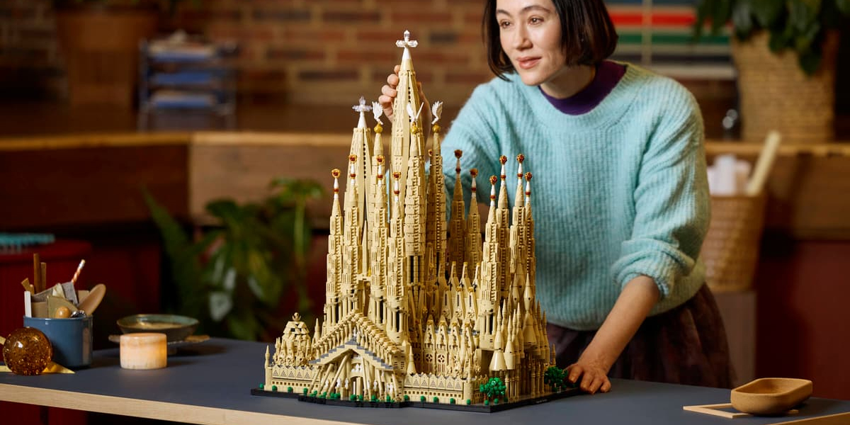 Lego&nbsp;представила свой самый большой набор &mdash; модель собора Саграда Фамилия